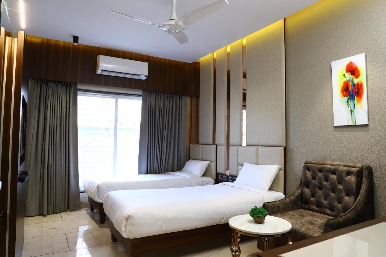 Hotel Florence Nanded Εξωτερικό φωτογραφία