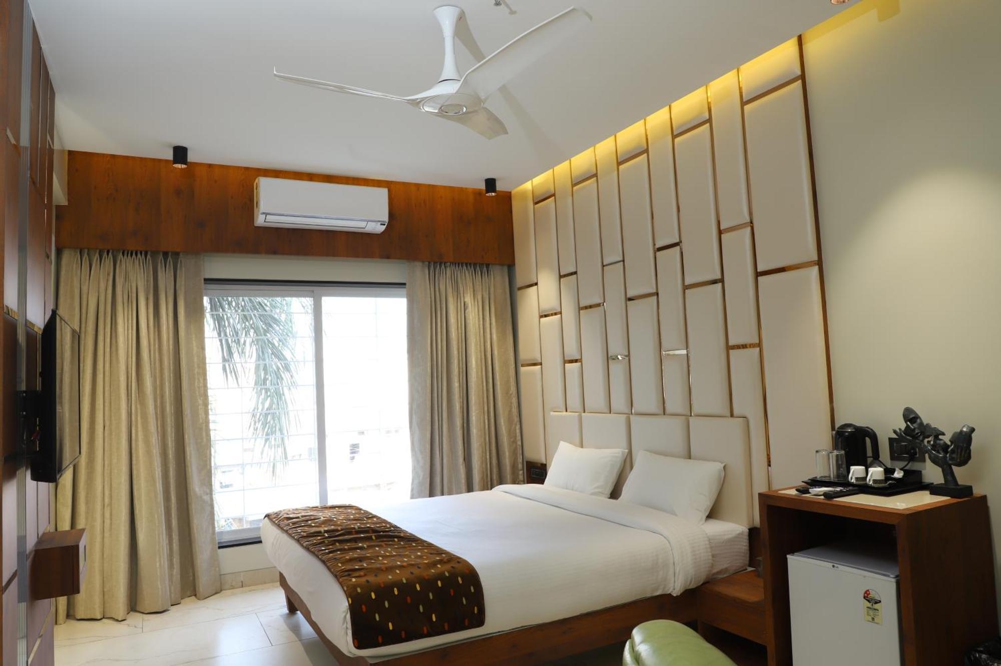 Hotel Florence Nanded Εξωτερικό φωτογραφία