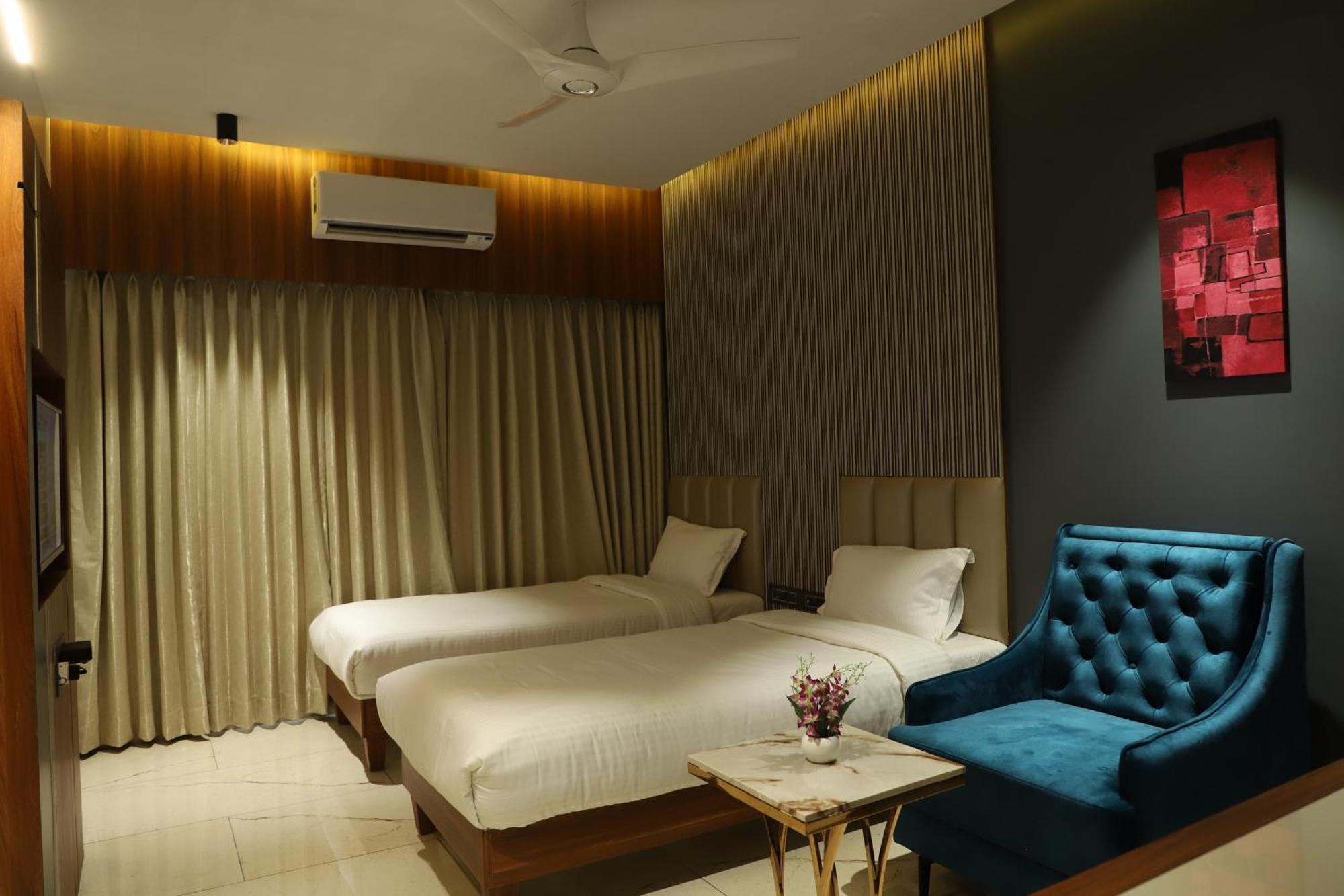 Hotel Florence Nanded Εξωτερικό φωτογραφία
